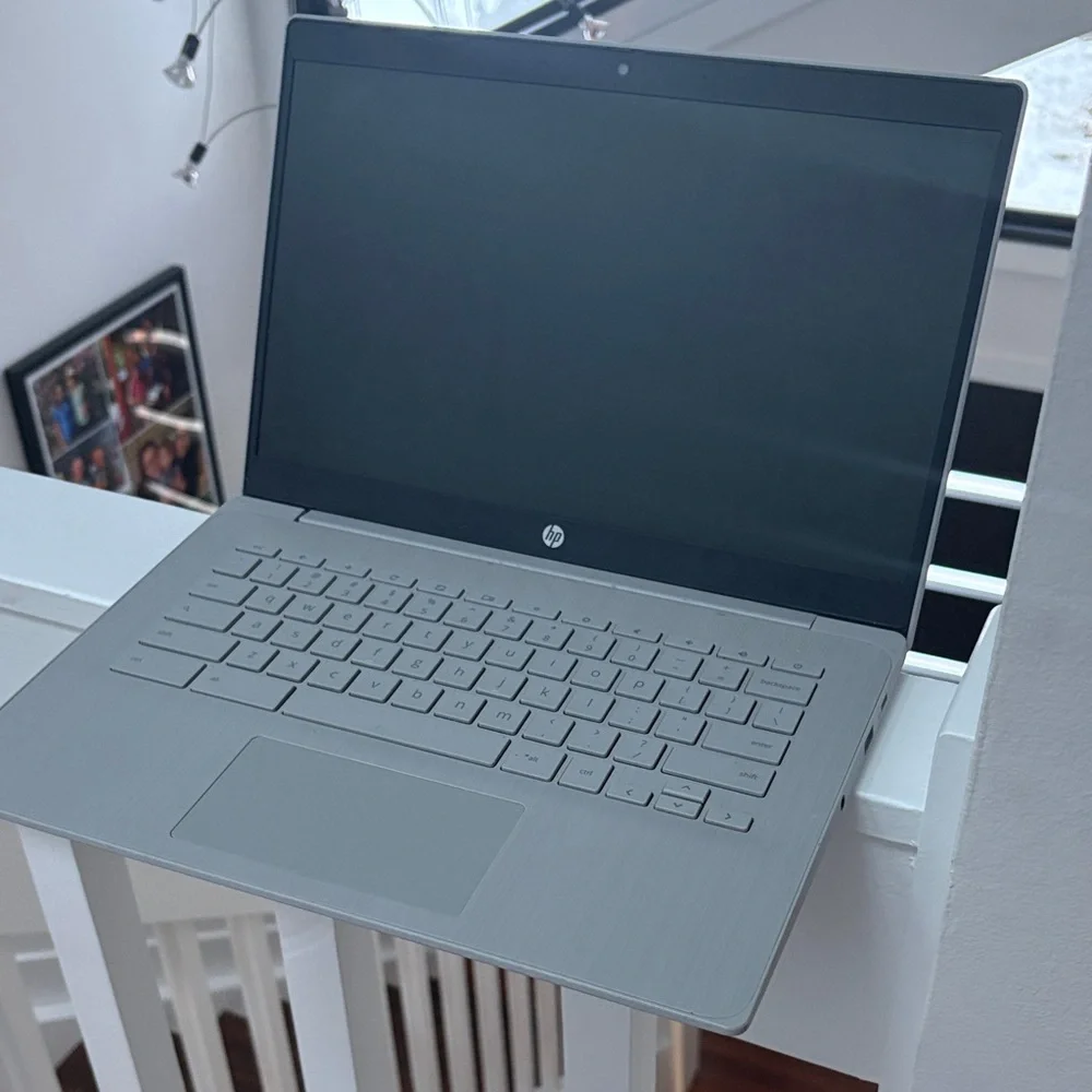 HP Chromebook Laptop Computer 14